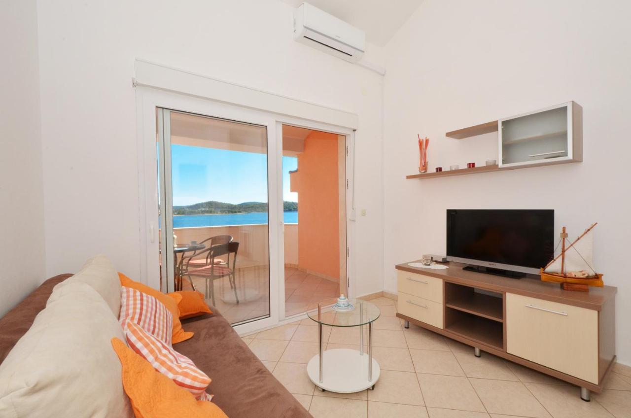 Apartmani Basic Rogoznica Rogoznica  Exteriér fotografie