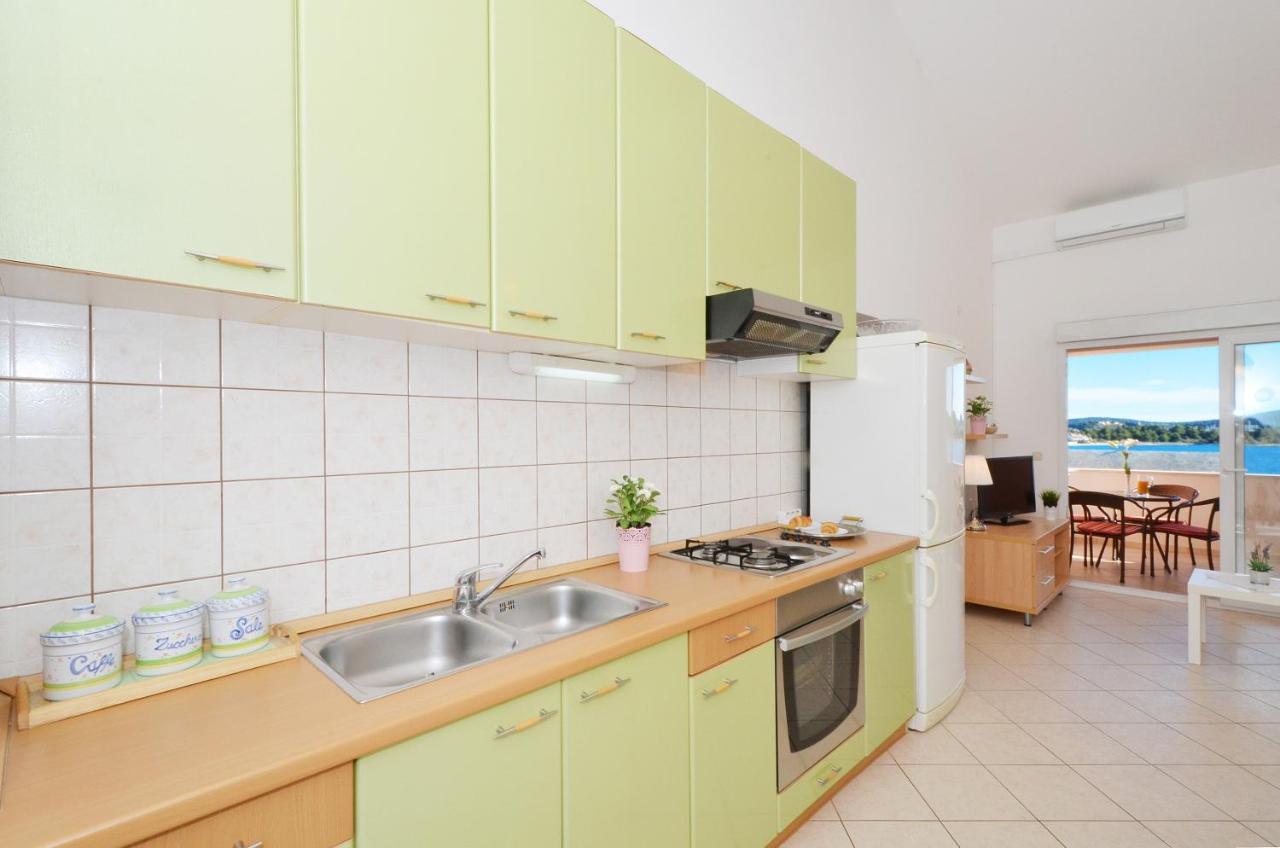 Apartmani Basic Rogoznica Rogoznica  Exteriér fotografie
