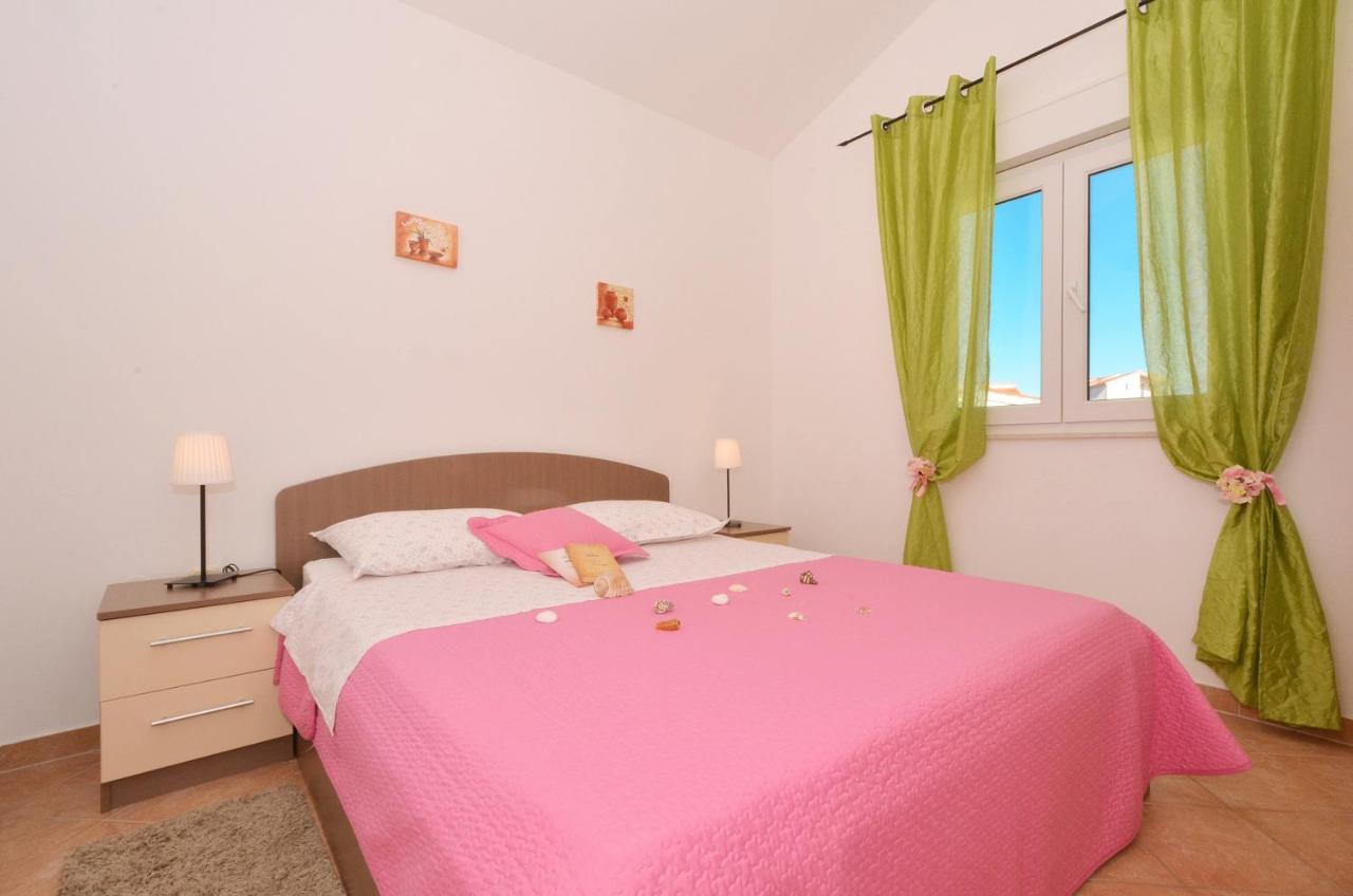 Apartmani Basic Rogoznica Rogoznica  Exteriér fotografie