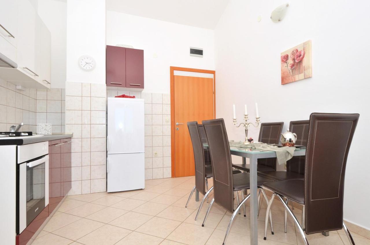 Apartmani Basic Rogoznica Rogoznica  Exteriér fotografie