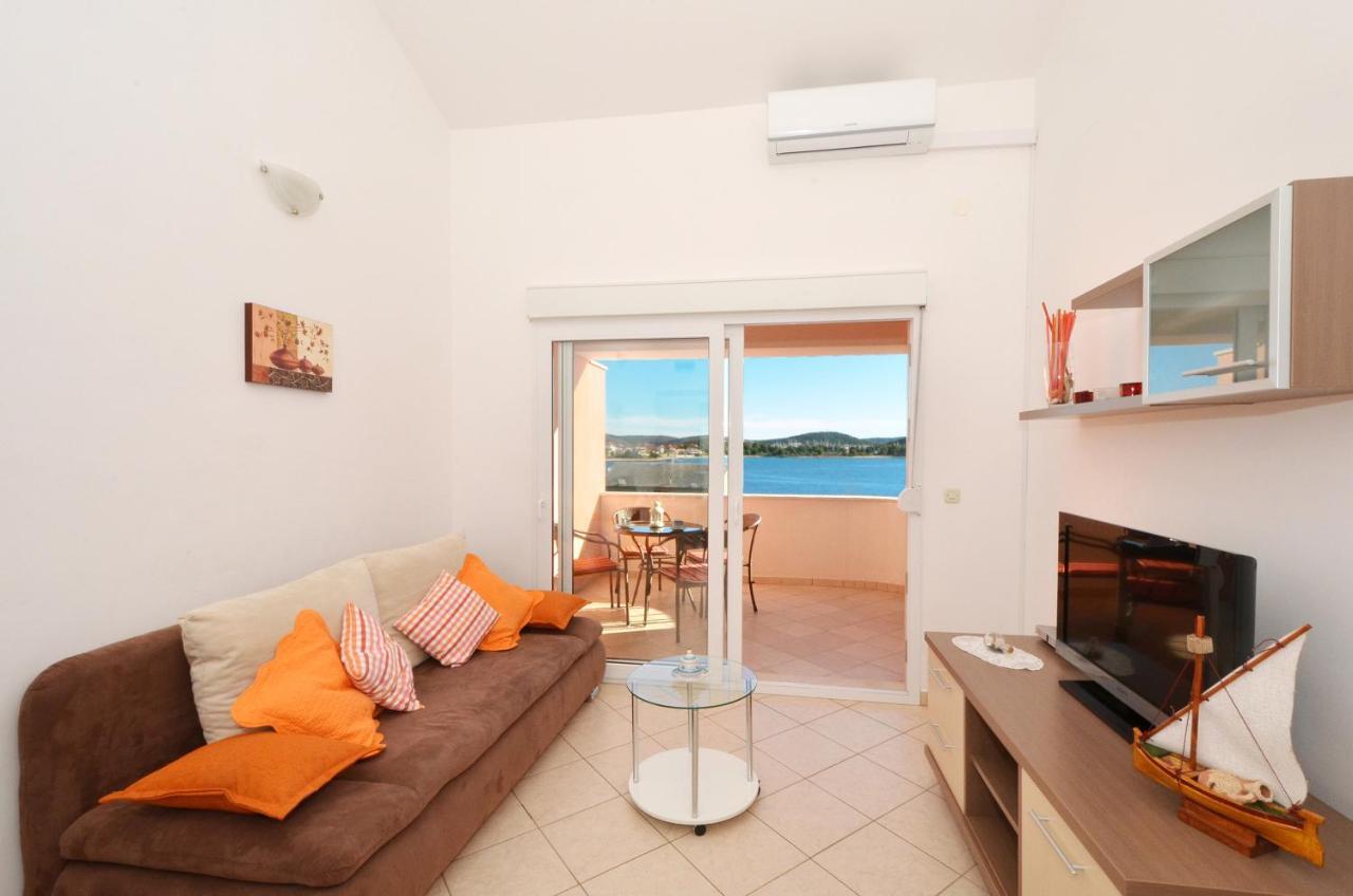 Apartmani Basic Rogoznica Rogoznica  Exteriér fotografie